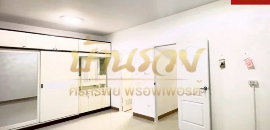 ทาวน์เฮ้าส์ 2 ชั้น หมู่บ้านนครทอง เพรสซิเดนท์ ถ.ตำหรุ-บางพลี ใกล้นิคมอุตสาหกรรมบางปู บ้านรีโนเวทใหม่