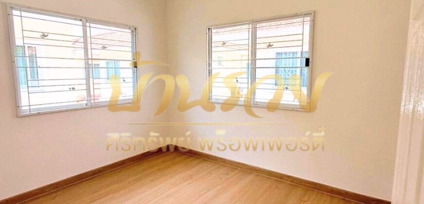 บ้านแฝด 2 ชั้น หมู่บ้านนิรันดร์ พาร์ค ซอยวัดศรีวารีน้อย (บางนา-ตราด กม.8) บ้านรีโนเวทใหม่