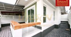 บ้านแฝด 1 ชั้น หมู่บ้าน เมอริทแกรนด์ ซอยวัดหลวงโต ทางด่วนบูรพาฯ บางนา – มาร์เก็ตวิลเลจ บ้านรีโนเวทใหม่ทั้งหลัง