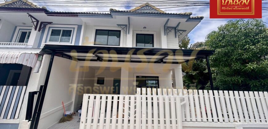 บ้านแฝด 2 ชั้น หมู่บ้าน พฤกษา 15 บางพลี-ตำหรุ ใกล้นิคมอุตสาหกรรมบางปู บ้านรีโนเวทใหม่ทั้งหลัง พร้อมเข้าอยู่