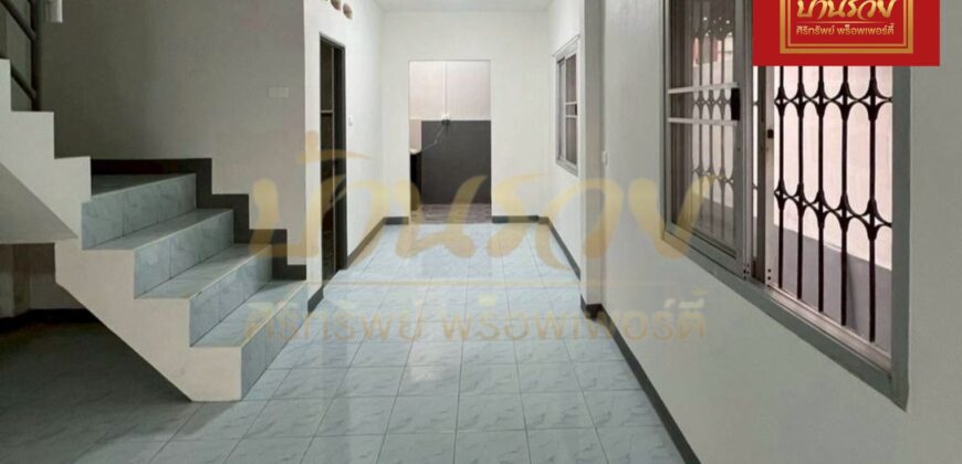 ทาวน์เฮ้าส์ 2 ชั้น #หลังมุม หมู่บ้านพระปิ่น 8 ซอยมังกร – แพรกษา ใกล้นิคมบางปู บ้านรีโนเวทใหม่ ใกล้นิคมบางปู