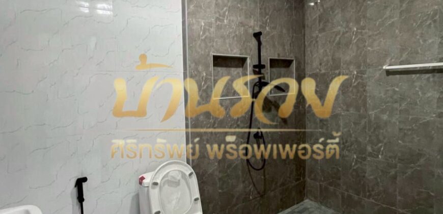 ทาวน์เฮ้าส์ 2 ชั้น #หลังมุม หมู่บ้านพระปิ่น 8 ซอยมังกร – แพรกษา ใกล้นิคมบางปู บ้านรีโนเวทใหม่ ใกล้นิคมบางปู