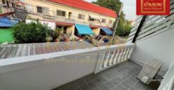 ทาวน์เฮ้าส์ 2 ชั้น #หลังมุม หมู่บ้านพระปิ่น 8 ซอยมังกร – แพรกษา ใกล้นิคมบางปู บ้านรีโนเวทใหม่ ใกล้นิคมบางปู