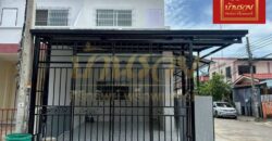 ทาวน์เฮ้าส์ 2 ชั้น #หลังมุม หมู่บ้านพระปิ่น 8 ซอยมังกร – แพรกษา ใกล้นิคมบางปู บ้านรีโนเวทใหม่ ใกล้นิคมบางปู