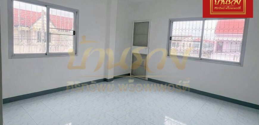 ทาวน์เฮ้าส์ 2 ชั้น #หลังมุม หมู่บ้านพระปิ่น 8 ซอยมังกร – แพรกษา ใกล้นิคมบางปู บ้านรีโนเวทใหม่ ใกล้นิคมบางปู