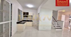 ทาวน์เฮ้าส์ 2 ชั้น หมู่บ้าน เดอะคอนเนค 10 แบริ่ง สเตชั่น ใกล้ห้าง Jass ศรีนครินทร์ พร้อมเข้าอยู่