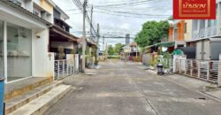 ทาวน์เฮ้าส์ 2 ชั้น หมู่บ้าน เดอะคอนเนค 10 แบริ่ง สเตชั่น ใกล้ห้าง Jass ศรีนครินทร์ พร้อมเข้าอยู่