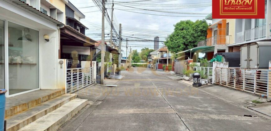 ทาวน์เฮ้าส์ 2 ชั้น หมู่บ้าน เดอะคอนเนค 10 แบริ่ง สเตชั่น ใกล้ห้าง Jass ศรีนครินทร์ พร้อมเข้าอยู่