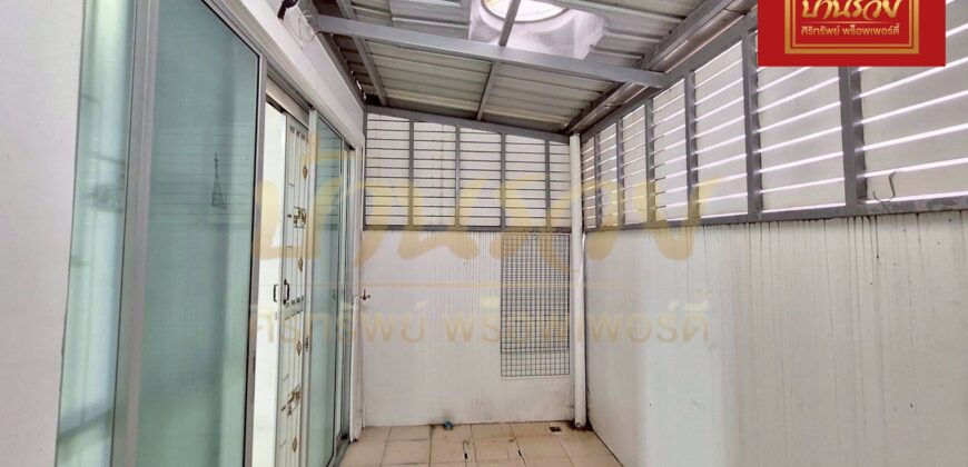 ทาวน์เฮ้าส์ 2 ชั้น หมู่บ้าน เดอะคอนเนค 10 แบริ่ง สเตชั่น ใกล้ห้าง Jass ศรีนครินทร์ พร้อมเข้าอยู่