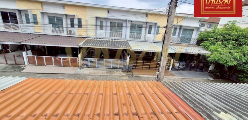 ทาวน์เฮ้าส์ 2 ชั้น หมู่บ้าน เดอะคอนเนค 10 แบริ่ง สเตชั่น ใกล้ห้าง Jass ศรีนครินทร์ พร้อมเข้าอยู่