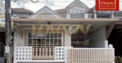 ทาวน์เฮ้าส์ 2 ชั้น หมู่บ้าน บารเมษฐ์ บางบ่อ-เทพารักษ์ กม. 24 ใกล้นิคมบางพลี ปรับปรุงใหม่ พร้อมเข้าอยู่
