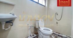 ทาวน์เฮ้าส์ 2 ชั้น หมู่บ้าน บารเมษฐ์ บางบ่อ-เทพารักษ์ กม. 24 ใกล้นิคมบางพลี ปรับปรุงใหม่ พร้อมเข้าอยู่