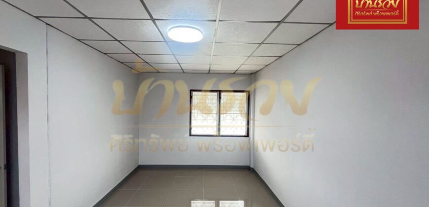 ทาวน์เฮ้าส์ 2 ชั้น หมู่บ้าน บารเมษฐ์ บางบ่อ-เทพารักษ์ กม. 24 ใกล้นิคมบางพลี ปรับปรุงใหม่ พร้อมเข้าอยู่