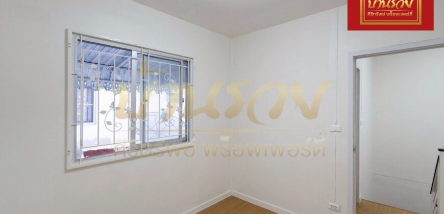 ทาวน์เฮ้าส์ 2 ชั้น หมู่บ้านพฤกษา 74/1 ศรีนครินทร์-เทพารักษ์ ซ.ทรัพย์บุญชัย 28 ใกล้สถานีรถไฟฟ้า รีโนเวทใหม่ทั้งหลัง