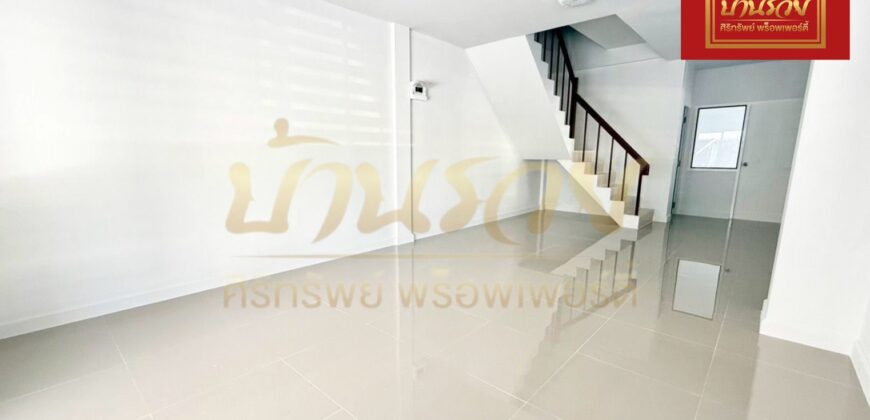 ทาวน์เฮ้าส์ 2 ชั้น #หลังมุม หมู่บ้าน นครทองซิตี้ คลองอาเสี่ย ใกล้นิคมอุตสาหกรรมบางปู บ้านตกแต่งใหม่ พร้อมเข้าอยู่