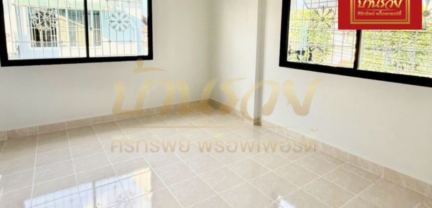 ทาวน์เฮ้าส์ 2 ชั้น #หลังมุม หมู่บ้าน นครทองซิตี้ คลองอาเสี่ย ใกล้นิคมอุตสาหกรรมบางปู บ้านตกแต่งใหม่ พร้อมเข้าอยู่