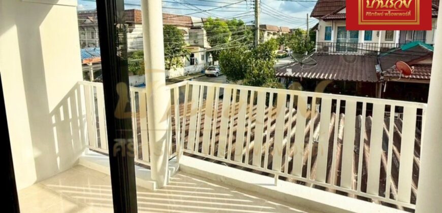 ทาวน์เฮ้าส์ 2 ชั้น #หลังมุม หมู่บ้าน นครทองซิตี้ คลองอาเสี่ย ใกล้นิคมอุตสาหกรรมบางปู บ้านตกแต่งใหม่ พร้อมเข้าอยู่
