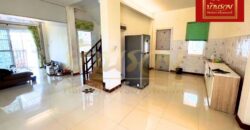 บ้านแฝด 2 ชั้น หมู่บ้าน ปัญฐิญา เเพรกษา ใกล้นิคมอุตสาหกรรมบางปู ตกแต่งพร้อมอยู่อาศัย