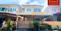 บ้านแฝด 2 ชั้น หมู่บ้าน ปัญฐิญา เเพรกษา ใกล้นิคมอุตสาหกรรมบางปู ตกแต่งพร้อมอยู่อาศัย