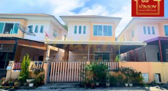 บ้านแฝด 2 ชั้น หมู่บ้าน ปัญฐิญา เเพรกษา ใกล้นิคมอุตสาหกรรมบางปู ตกแต่งพร้อมอยู่อาศัย