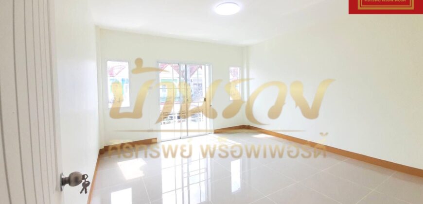 ทาวน์เฮ้าส์ 2 ชั้น หมู่บ้าน ลลิษา ซอยมังกร – แพรกษา รีโนเวทใหม่ ใกล้ทางด่วนกาญจนาฯ พร้อมเข้าอยู่