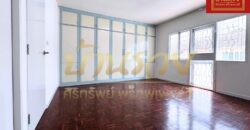 ทาวน์เฮ้าส์ 2 ชั้น หมู่บ้านพาร์คแกลเลอรี่ ซ.ศรีด่าน 22 ถนนศรีนครินทร์ รีโนเวทพร้อมอยู่ ใกล้รถไฟฟ้าสายสีเหลือง