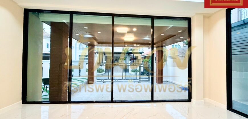 บ้านเดี่ยว 2 ชั้น หมู่บ้าน ลลิล ศรีนครินทร์-เทพารักษ์ (Baan Lalin In the park Srinakarin – Teparak) #ทำเลใกล้สวนสาธารณะ ซอยมังกร บ้านรีโนเวทใหม่ทั้งหลัง ใกล้ทางด่วนกาญจนาฯ พร้อมเข้าอยู่