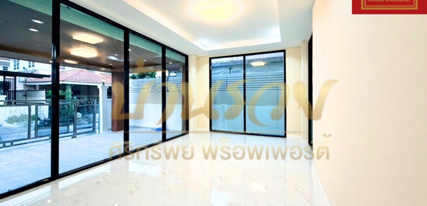 บ้านเดี่ยว 2 ชั้น หมู่บ้าน ลลิล ศรีนครินทร์-เทพารักษ์ (Baan Lalin In the park Srinakarin – Teparak) #ทำเลใกล้สวนสาธารณะ ซอยมังกร บ้านรีโนเวทใหม่ทั้งหลัง ใกล้ทางด่วนกาญจนาฯ พร้อมเข้าอยู่