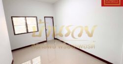 ทาวน์เฮ้าส์ 2 ชั้น หมู่บ้านทรัพย์บัวหลวง ใกล้ถนนสุขุมวิท-บางปู บ้านรีโนเวทใหม่ทั้งหลัง พร้อมเข้าอยู่