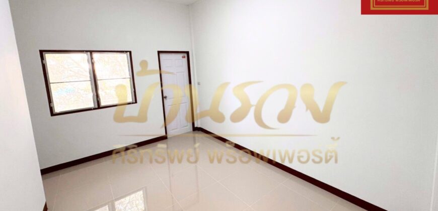 ทาวน์เฮ้าส์ 2 ชั้น หมู่บ้านทรัพย์บัวหลวง ใกล้ถนนสุขุมวิท-บางปู บ้านรีโนเวทใหม่ทั้งหลัง พร้อมเข้าอยู่