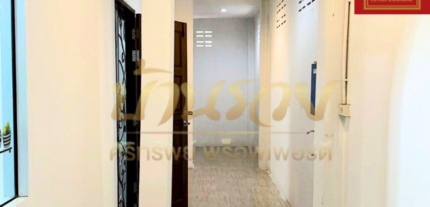 บ้านเดี่ยว 2 ชั้น หมู่บ้าน #ถนนเมน หมู่บ้าน เฟื่องฟ้า 10 ซอยมังกร-แพรกษา ใกล้จุดขึ้น-ลงทางด่วนกาญจนาฯ พร้อมเข้าอยู่