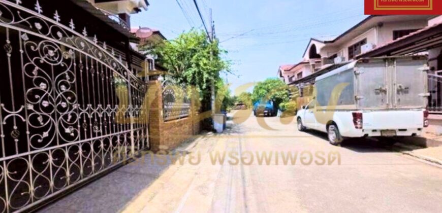 บ้านเดี่ยว 2 ชั้น หมู่บ้าน #ถนนเมน หมู่บ้าน เฟื่องฟ้า 10 ซอยมังกร-แพรกษา ใกล้จุดขึ้น-ลงทางด่วนกาญจนาฯ พร้อมเข้าอยู่