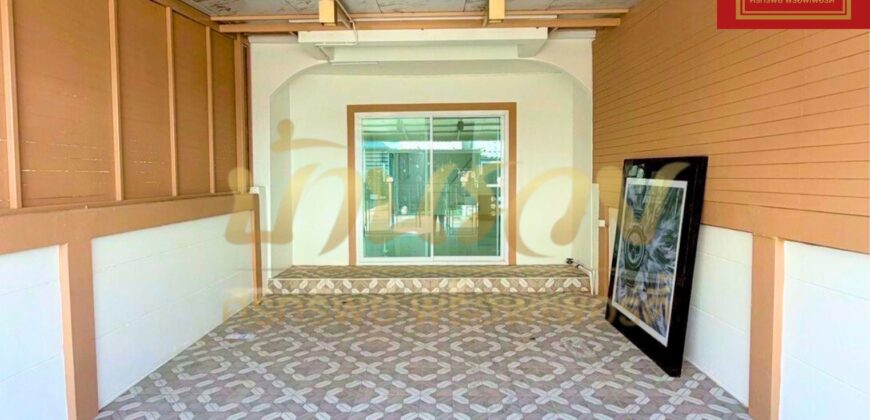 ทาวน์เฮ้าส์ 2 ชั้น #หลังริม หมู่บ้าน จิระภา 2 แพรกษาใหม่ ใกล้นิคมอุตสาหกรรมบางปู รีโนเวทใหม่ทั้งหลัง พร้อมเข้าอยู่อาศัย