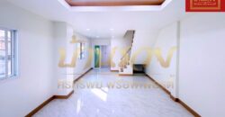 ทาวน์เฮ้าส์ 2 ชั้น #หลังริม หมู่บ้าน จิระภา 2 แพรกษาใหม่ ใกล้นิคมอุตสาหกรรมบางปู รีโนเวทใหม่ทั้งหลัง พร้อมเข้าอยู่อาศัย