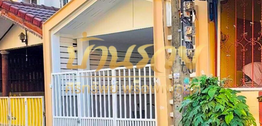 ทาวน์เฮ้าส์ 2 ชั้น หมู่บ้าน ทวีทอง 1 ถนนเทพารักษ์-ศรีนครินทร์ ใกล้รถไฟฟ้า BTS สถานีทิพวัล บ้านรีโนเวทใหม่ทั้งหลัง