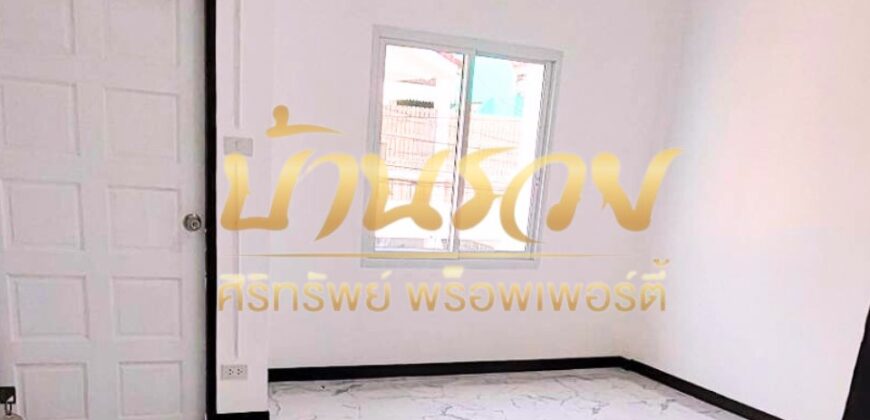 ทาวน์เฮ้าส์ 2 ชั้น หมู่บ้าน ทวีทอง 1 ถนนเทพารักษ์-ศรีนครินทร์ ใกล้รถไฟฟ้า BTS สถานีทิพวัล บ้านรีโนเวทใหม่ทั้งหลัง