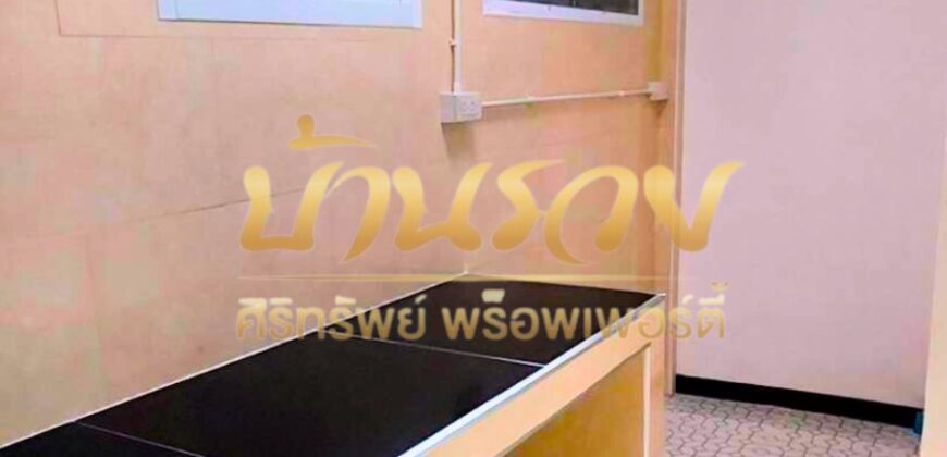 ทาวน์เฮ้าส์ 2 ชั้น หมู่บ้าน ทวีทอง 1 ถนนเทพารักษ์-ศรีนครินทร์ ใกล้รถไฟฟ้า BTS สถานีทิพวัล บ้านรีโนเวทใหม่ทั้งหลัง