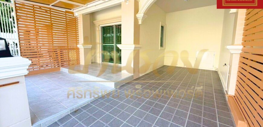 ทาวน์เฮ้าส์ 2 ชั้น หมู่บ้านนิรันดร์วิลล์ 10 ซอยวัดศรีวารีน้อย บางนา กม.18 ใกล้มหาลัยหัวเฉียว บ้านรีโนเวทเปลี่ยนวัสดุใหม่ พร้อมเข้าอยู่