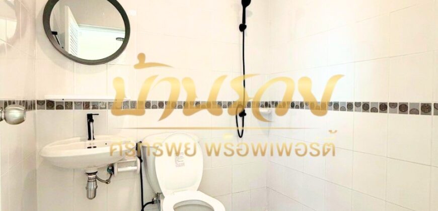 ทาวน์เฮ้าส์ 2 ชั้น หมู่บ้านนิรันดร์วิลล์ 10 ซอยวัดศรีวารีน้อย บางนา กม.18 ใกล้มหาลัยหัวเฉียว บ้านรีโนเวทเปลี่ยนวัสดุใหม่ พร้อมเข้าอยู่