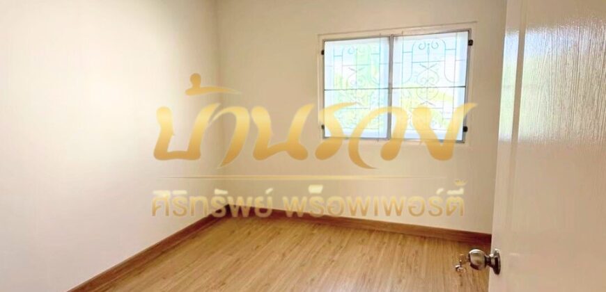 ทาวน์เฮ้าส์ 2 ชั้น หมู่บ้าน พฤกษา 28/1 นิคมบางปู ถนนแพรกษา บ้านรีโนเวทเปลี่ยนวัสดุใหม่ พร้อมเข้าอยู่