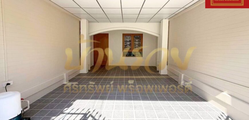 ทาวน์เฮ้าส์ 2 ชั้น หมู่บ้าน พฤกษา 28/1 นิคมบางปู ถนนแพรกษา บ้านรีโนเวทเปลี่ยนวัสดุใหม่ พร้อมเข้าอยู่