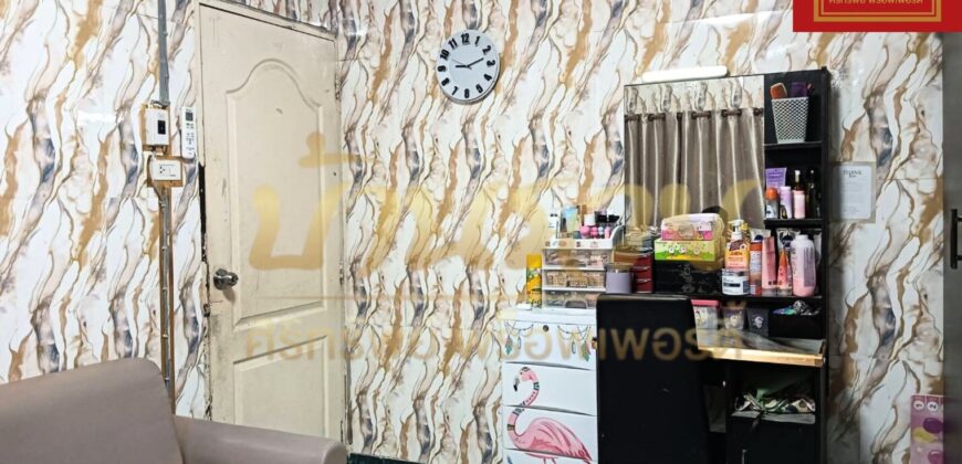 ทาวน์เฮ้าส์ 1 ชั้น หมู่บ้านบางปูวิลล่า ซอยโนรี ใกล้สถานีรถไฟฟ้าสายสีเขียว ของแถมเพียบ พร้อมเข้าอยู่