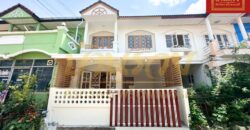 ทาวน์เฮ้าส์ 2 ชั้น หมู่บ้าน สุธาวี คลัสเตอร์ ใกล้สี่แยกบางพลี ถนนตำหรุ-คลองขุด บ้านรีโนเวทใหม่