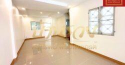 ทาวน์เฮ้าส์ 2 ชั้น หมู่บ้าน สุธาวี คลัสเตอร์ ใกล้สี่แยกบางพลี ถนนตำหรุ-คลองขุด บ้านรีโนเวทใหม่