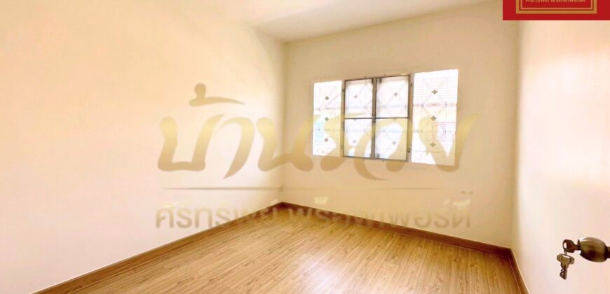 ทาวน์เฮ้าส์ 2 ชั้น หมู่บ้าน สุธาวี คลัสเตอร์ ใกล้สี่แยกบางพลี ถนนตำหรุ-คลองขุด บ้านรีโนเวทใหม่