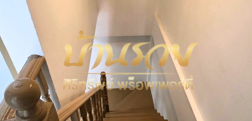 ทาวน์เฮ้าส์ 2 ชั้น หมู่บ้าน รุ่งทวี นิคมบางปู #ถนนเมนต้นโครงการ แพรกษา บ้านรีโนเวทเปลี่ยนวัสดุใหม่ พร้อมเข้าอยู่
