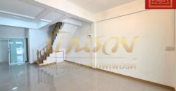 ทาวน์เฮ้าส์ 2 ชั้น หมู่บ้าน รุ่งทวี นิคมบางปู #ถนนเมนต้นโครงการ แพรกษา บ้านรีโนเวทเปลี่ยนวัสดุใหม่ พร้อมเข้าอยู่