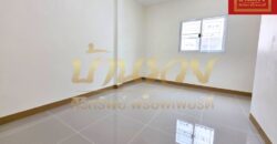 ทาวน์เฮ้าส์ 2 ชั้น หมู่บ้าน รุ่งทวี นิคมบางปู #ถนนเมนต้นโครงการ แพรกษา บ้านรีโนเวทเปลี่ยนวัสดุใหม่ พร้อมเข้าอยู่