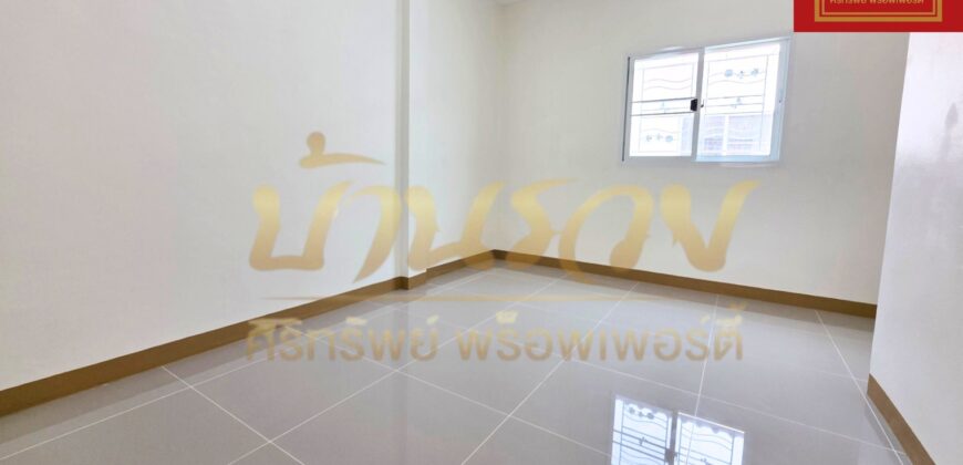 ทาวน์เฮ้าส์ 2 ชั้น หมู่บ้าน รุ่งทวี นิคมบางปู #ถนนเมนต้นโครงการ แพรกษา บ้านรีโนเวทเปลี่ยนวัสดุใหม่ พร้อมเข้าอยู่