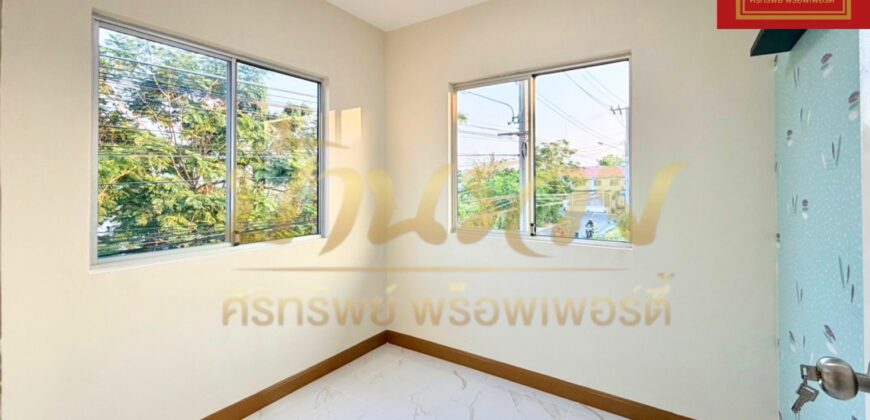 ทาวน์เฮ้าส์ 2 ชั้น #หลังมุมในเงียบ หมู่บ้านพฤกษา 47/2 ศรีนครินทร์-เทพารักษ์ ใกล้สถานีรถไฟฟ้า รีโนเวทใหม่ทั้งหลังพร้อมเข้าอยู่